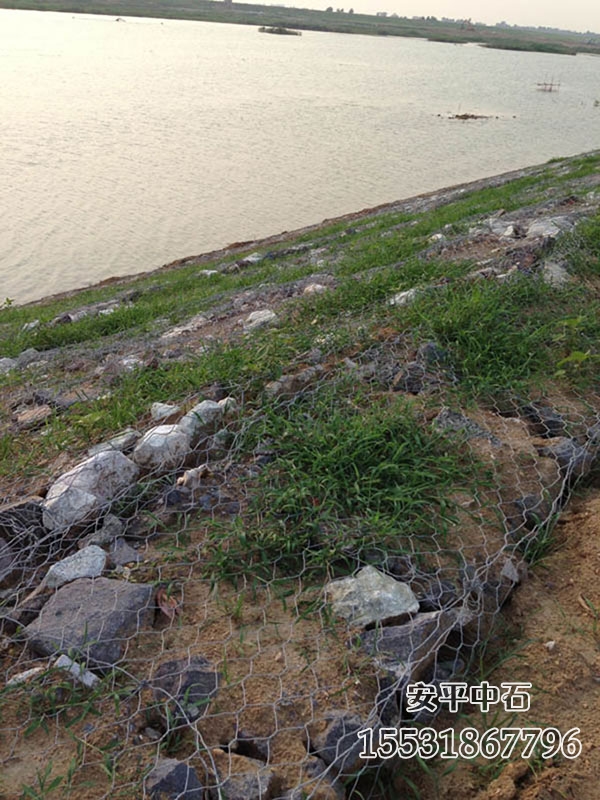 格賓石籠護(hù)坡 格賓石籠護(hù)坡